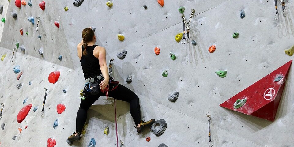 rock-climbing-wall-3297942_960_720